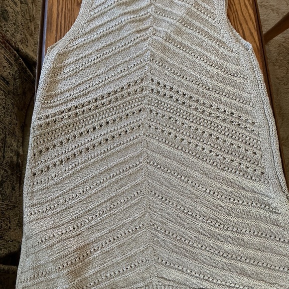 WHBM S/L Stitchy Tank in Pearl Dust sz xs EUC - Picture 7 of 8